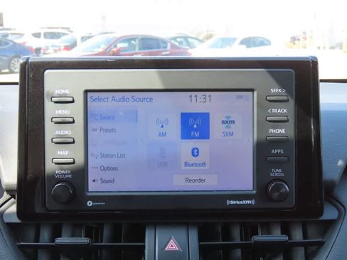 Used 2022 Toyota RAV4 LE image 19