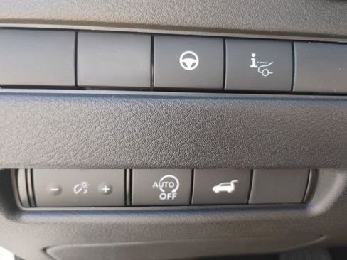 New 2026 Nissan Rogue Platinum w/ Platinum Premium Package AWD/4WD image 16