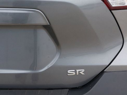 Used 2019 Nissan Kicks SR w/ SR Premium Package FWD image 22