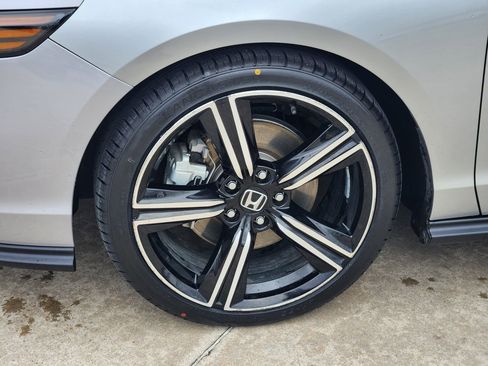 Certified 2024 Honda Accord Sport image 11