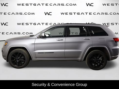 Used 2020 Jeep Grand Cherokee Altitude AWD/4WD image 5