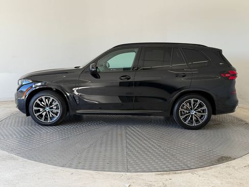 Used 2025 BMW X5 xDrive50e w/ M Sport Package image 2
