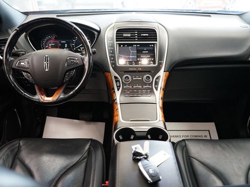 Used 2018 Lincoln MKX Reserve w/ Lincoln MKX Climate Package FWD image 41