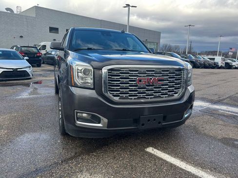 Used 2018 GMC Yukon XL Denali w/ Denali Ultimate Package image 10