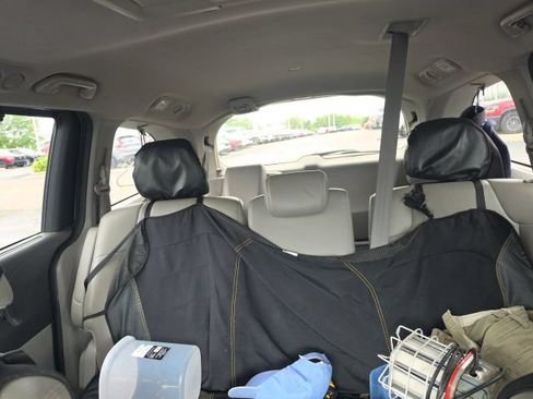 Used 2016 Honda Odyssey EX-L image 20