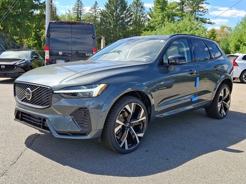 New 2026 Volvo XC60 T8 Ultra image 2