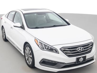 Used 2017 Hyundai Sonata Limited w/ Tech Package 03