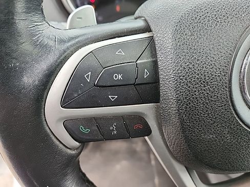 Used 2015 Jeep Grand Cherokee High Altitude AWD/4WD image 11