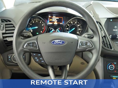 Used 2019 Ford Escape SE image 12