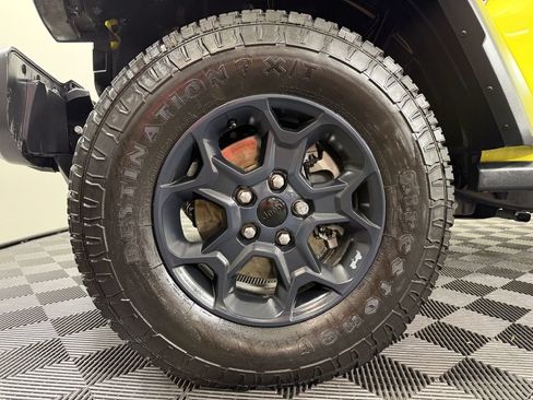Used 2023 Jeep Wrangler Unlimited w/ Cold Weather Group AWD/4WD image 49