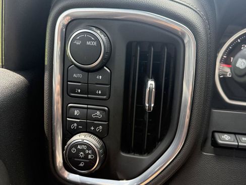 Used 2022 Chevrolet Silverado 2500 High Country w/ Technology Package AWD/4WD image 44