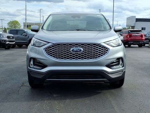 Certified 2023 Ford Edge SEL w/ Convenience Package AWD/4WD image 2