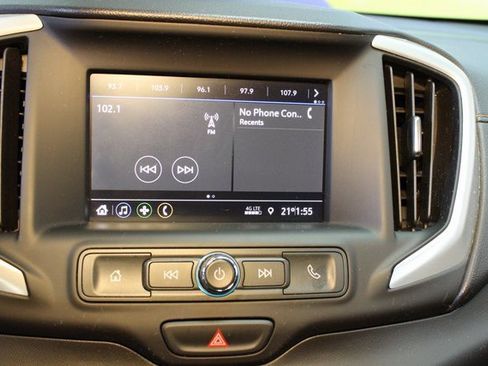 Used 2021 GMC Terrain SLE w/ Driver Convenience Package image 26