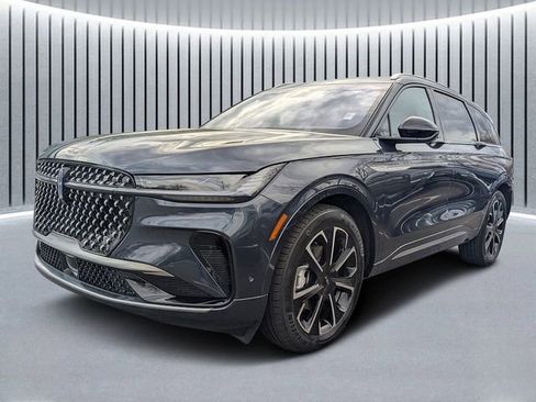 Certified 2024 Lincoln Nautilus Reserve w/ Equipment Group 203A image 8