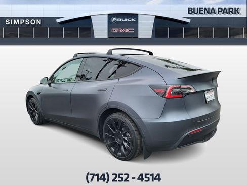 Used 2020 Tesla Model Y Long Range image 6