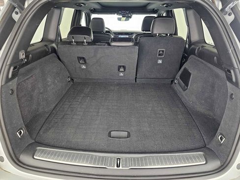 Used 2023 Jeep Grand Cherokee Overland AWD/4WD image 14