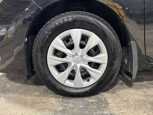 Certified 2018 Toyota Corolla L image 10