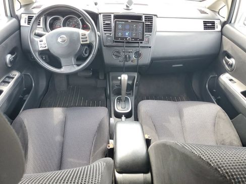 Used 2010 Nissan Versa Hatchback w/ Premium Pkg FWD image 11