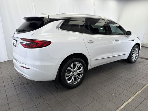 Used 2021 Buick Enclave Avenir w/ Avenir Technology Package FWD image 4