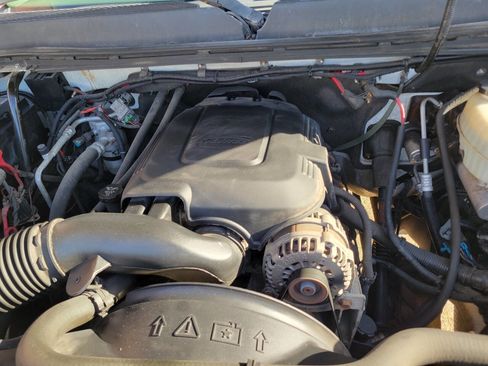 Used 2008 GMC Sierra 2500 W/T w/ Snow Plow Prep Package image 11