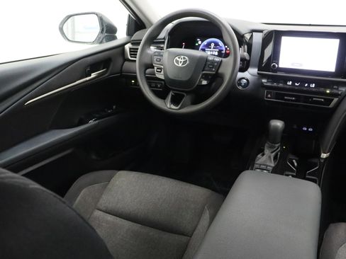 Certified 2025 Toyota Camry LE image 30