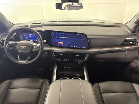 Used 2025 Chevrolet Tahoe LT AWD/4WD image 45