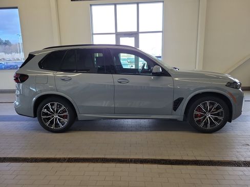 New 2026 BMW X5 xDrive50e w/ M Sport Package AWD/4WD image 8