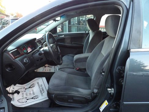 Used 2011 Chevrolet Impala LS image 7