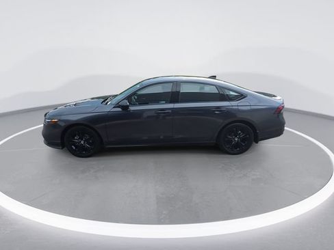 Used 2025 Honda Accord SE image 5