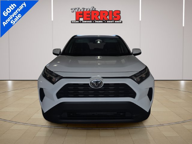 Used 2025 Toyota RAV4 XLE AWD/4WD image 8