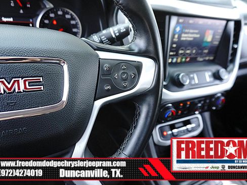 Used 2023 GMC Acadia SLT FWD image 29