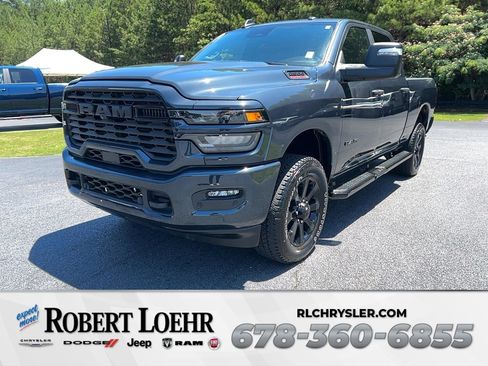 Used 2025 RAM 2500 Big Horn AWD/4WD image 1