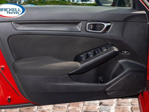 Used 2023 Honda Civic Sport image 11