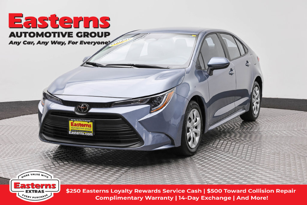 Used 2025 Toyota Corolla LE FWD image 1