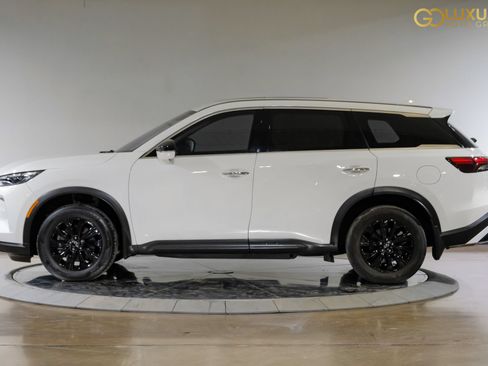 Used 2024 INFINITI QX60 Pure w/ Cargo Package FWD image 10