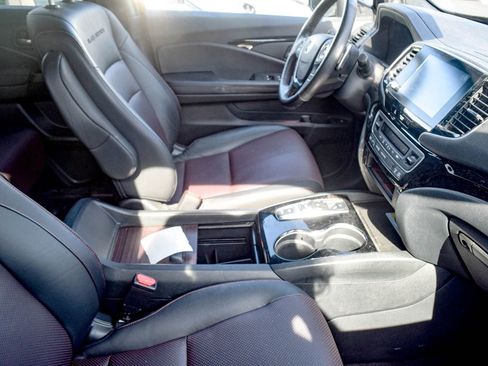 Used 2023 Honda Ridgeline Black Edition image 19