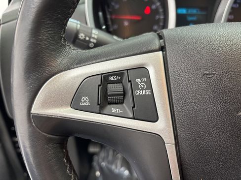 Used 2017 Chevrolet Equinox LT w/ Convenience Package image 13