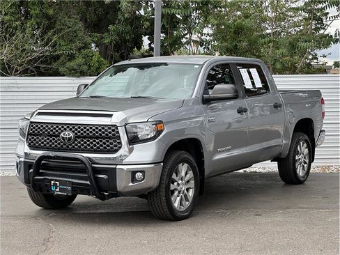 Used 2018 Toyota Tundra SR5 w/ SR5 Upgrade Package AWD/4WD image 6