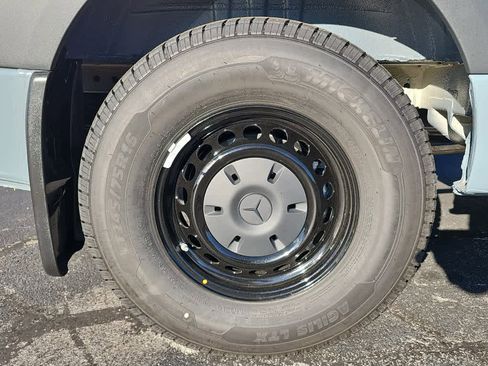 New 2026 Mercedes-Benz Sprinter 2500 image 9