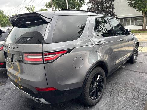 Used 2020 Land Rover Discovery Landmark AWD/4WD image 4