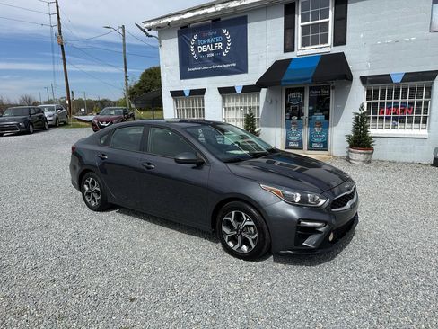 Used 2021 Kia Forte LXS image 7
