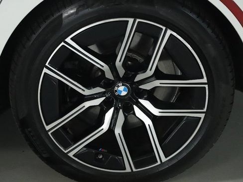 Used 2026 BMW 740i xDrive AWD/4WD image 40