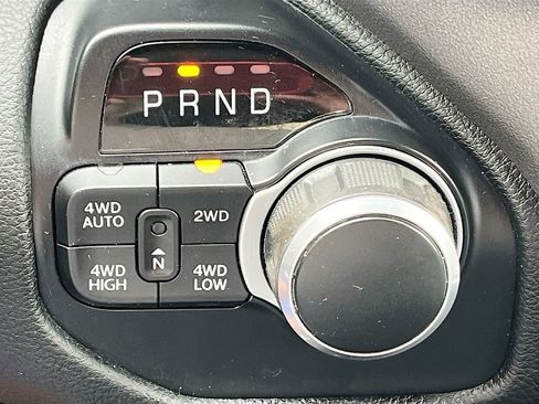 Used 2021 RAM 1500 Big Horn AWD/4WD image 16