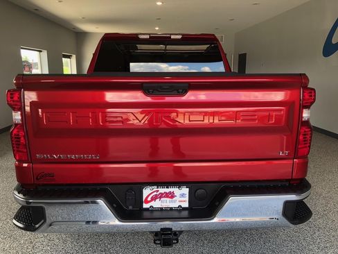 Used 2023 Chevrolet Silverado 1500 LT AWD/4WD image 3