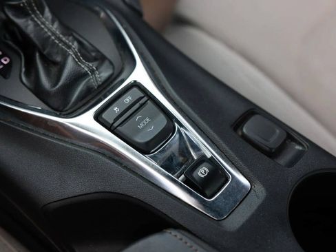 Used 2020 Chevrolet Camaro LT RWD image 19