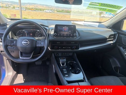 Used 2025 Nissan Rogue SV FWD image 12