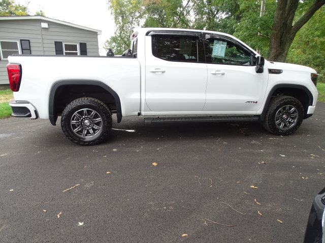 Used 2024 GMC Sierra 1500 AT4 w/ Technology Package AWD/4WD image 24