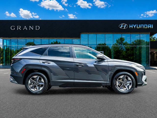 New 2026 Hyundai Tucson SEL Plus FWD image 7