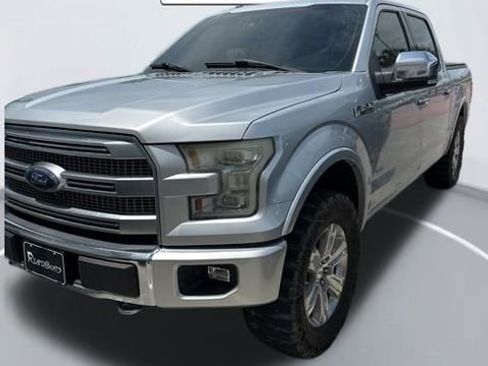 Used 2016 Ford F150 Platinum w/ Equipment Group 701A Luxury AWD/4WD image 2