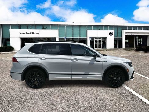 Used 2023 Volkswagen Tiguan SE R-Line image 7